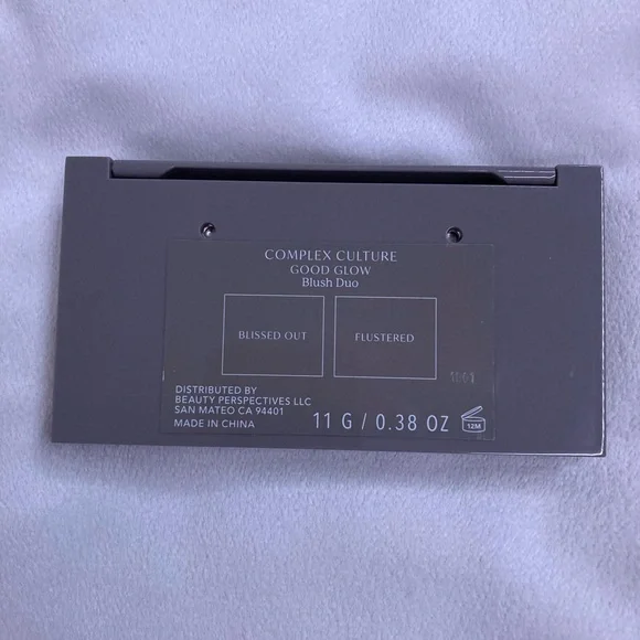 Complex Culture Good Glow Blush Duo in Blissed Out + Flustered - Picture 3 of 3